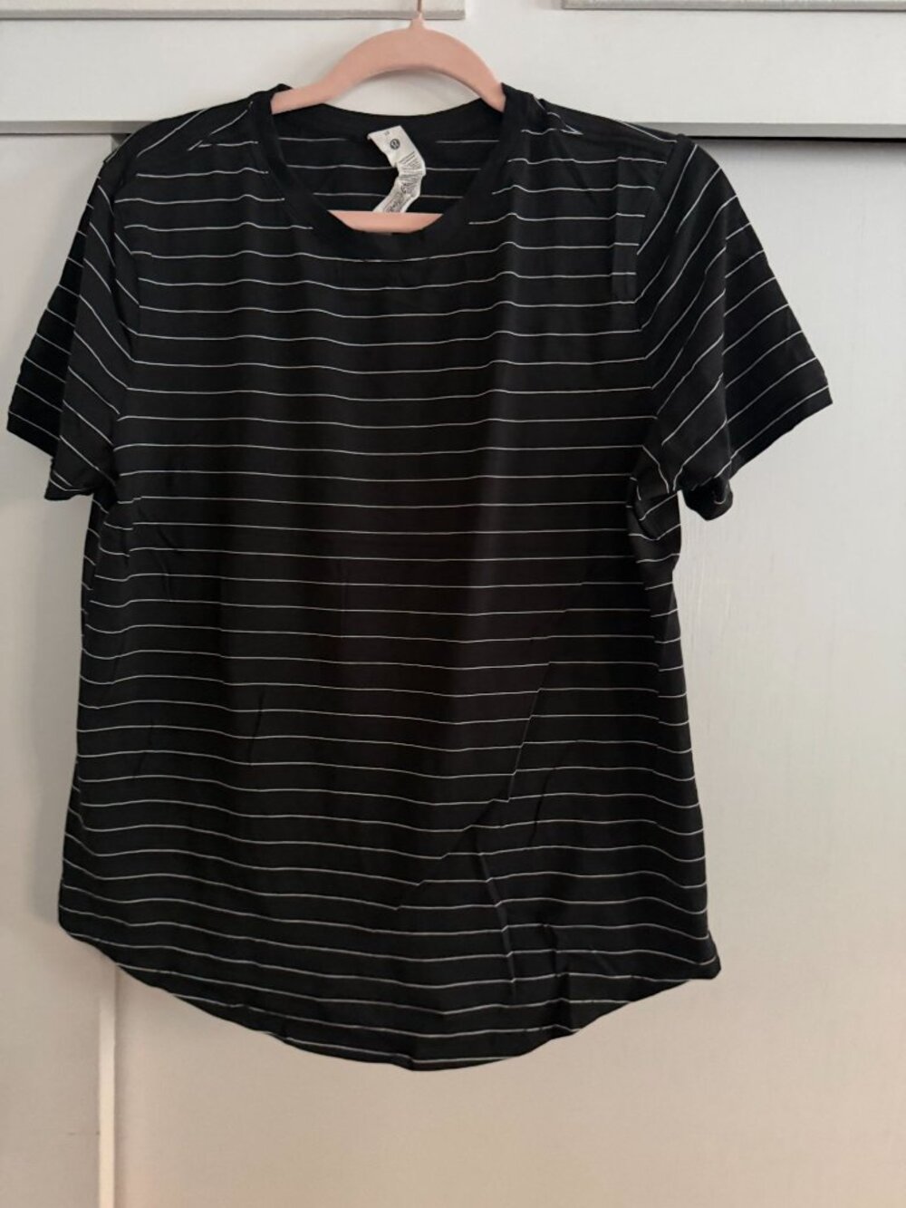 Lululemon love curved-hem crewneck t-shirt short serve stripe black/white sz 10
